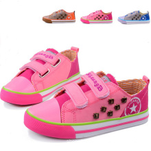 2014 Fashion Kid Canvas Shoes with Riveting (BF-BL06)